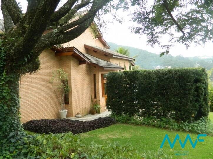 Casa de Condomínio à venda com 4 quartos, 600m² - Foto 4