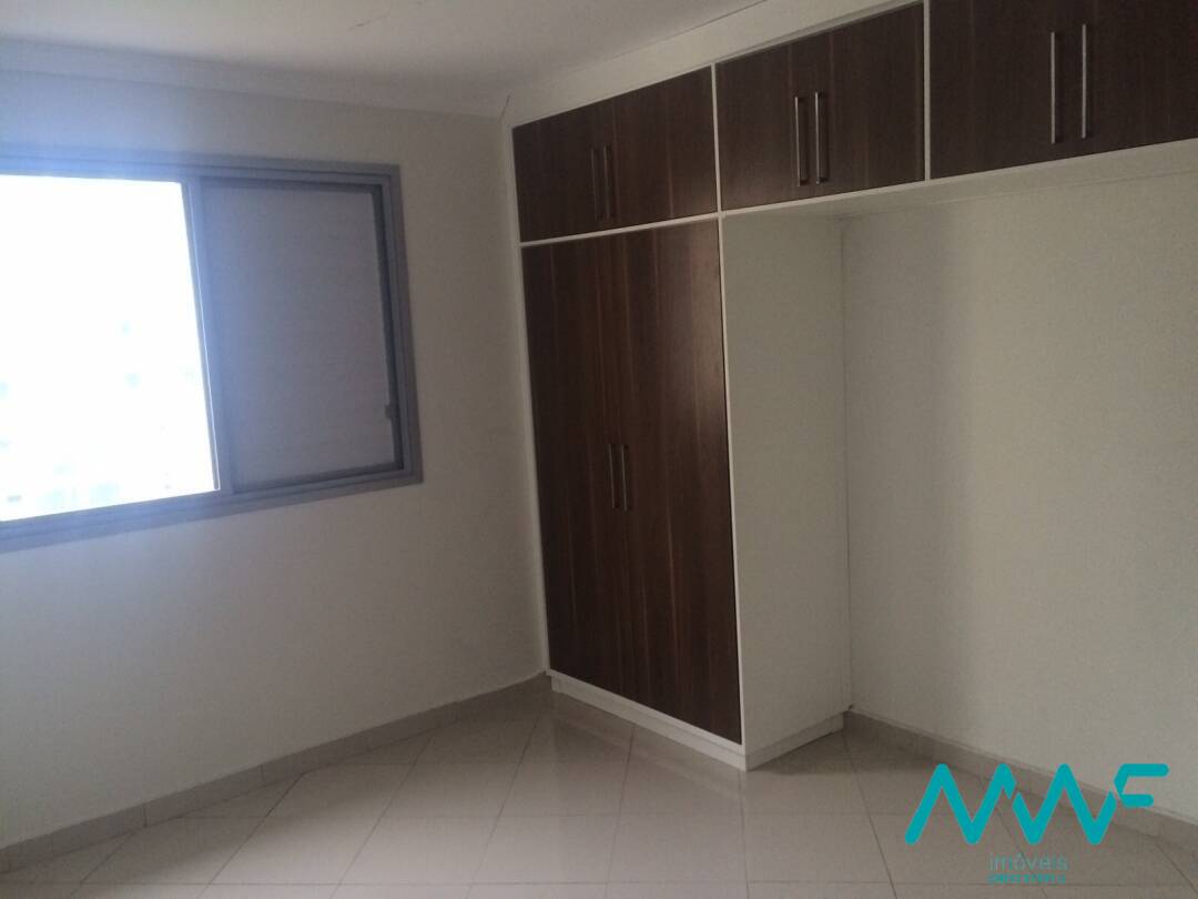 Apartamento à venda com 4 quartos, 264m² - Foto 11