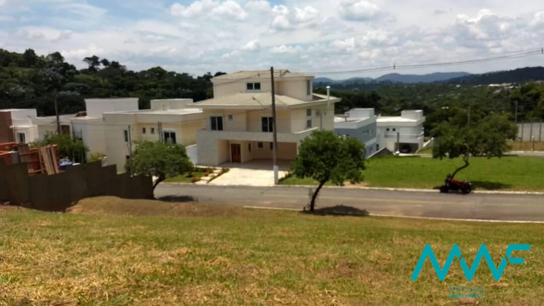 Casa de Condomínio à venda com 3 quartos, 390m² - Foto 2