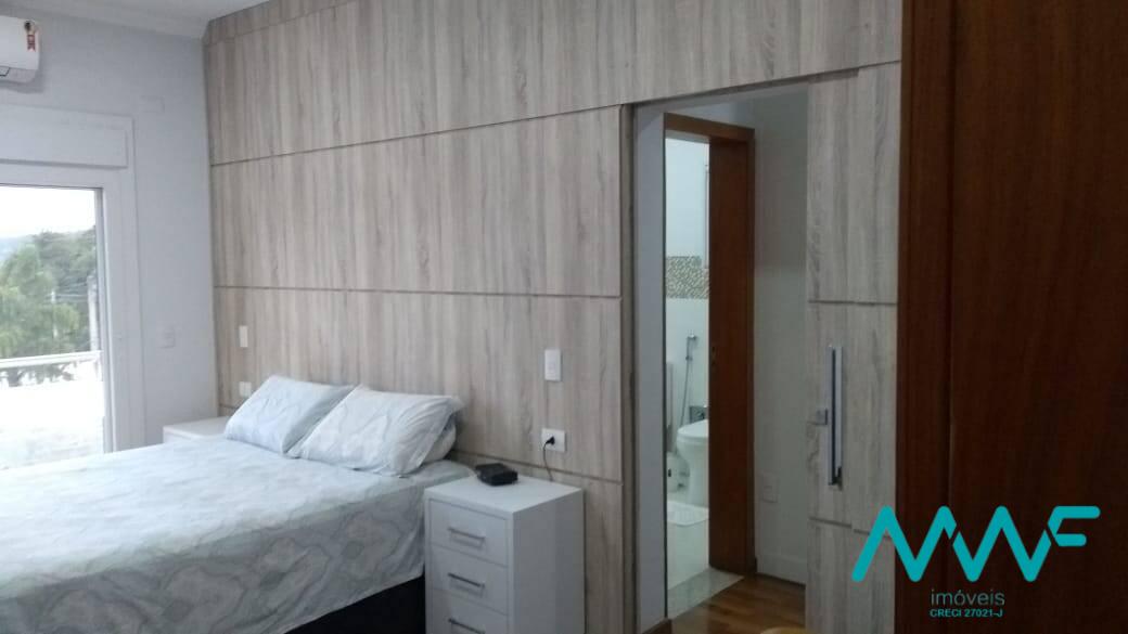 Casa de Condomínio à venda com 3 quartos, 390m² - Foto 32