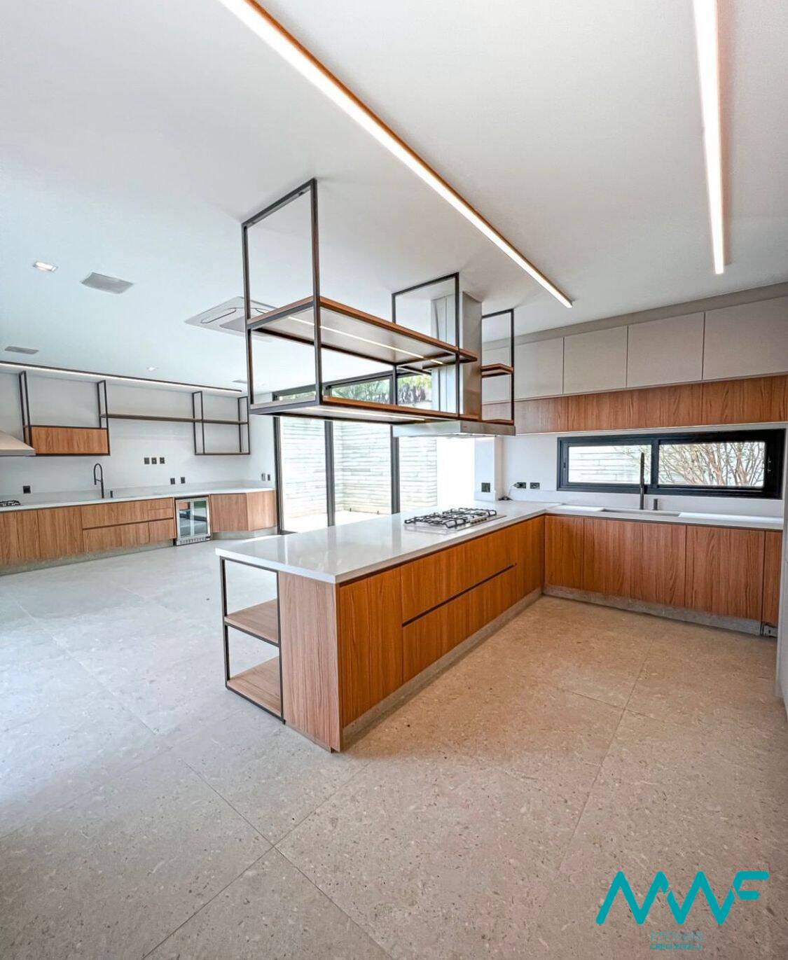 Casa de Condomínio à venda com 4 quartos, 486m² - Foto 4