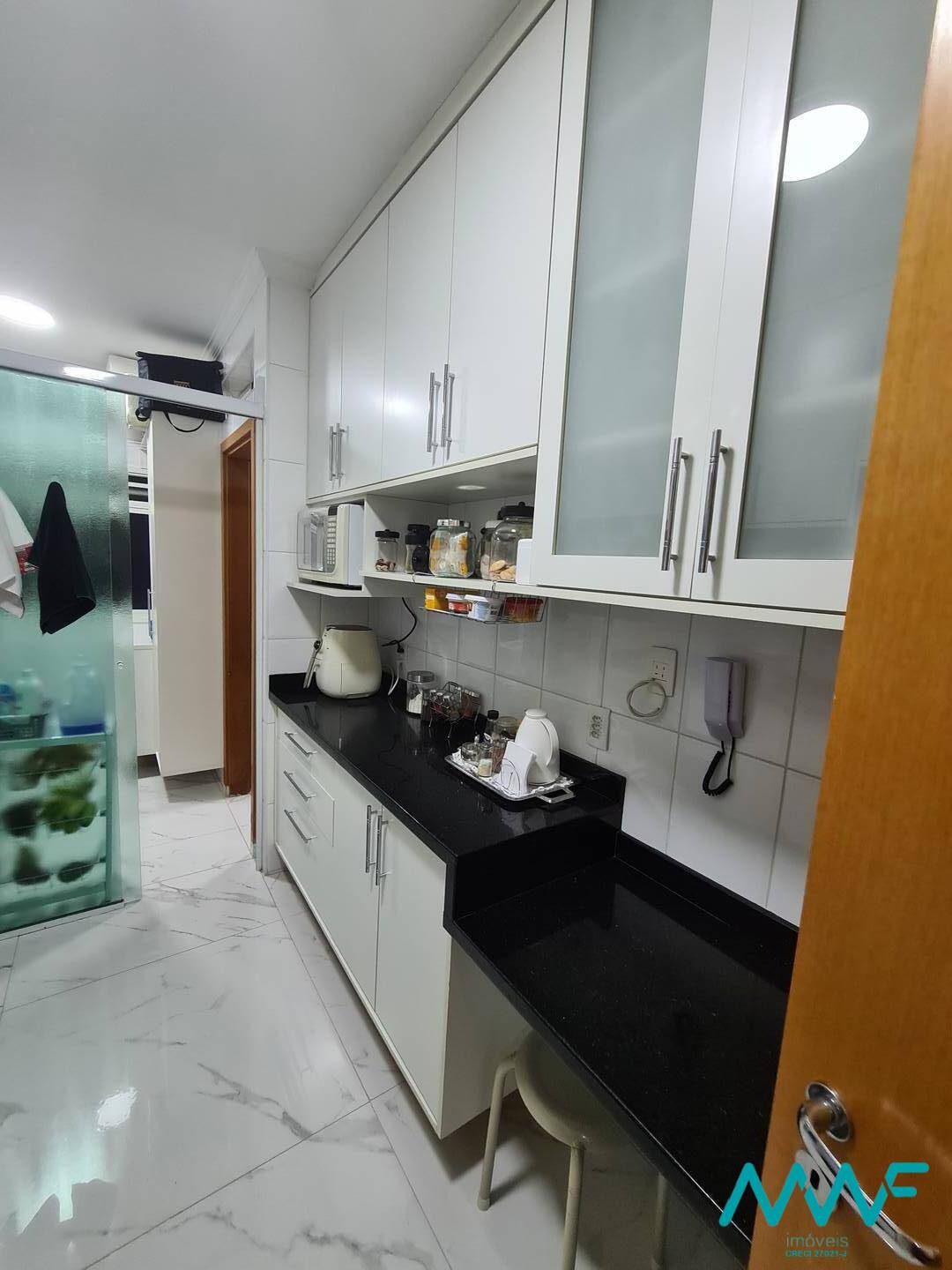 Apartamento à venda com 3 quartos, 101m² - Foto 8