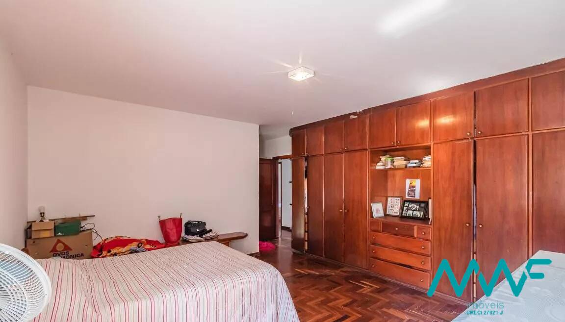 Casa de Condomínio à venda com 4 quartos, 450m² - Foto 12