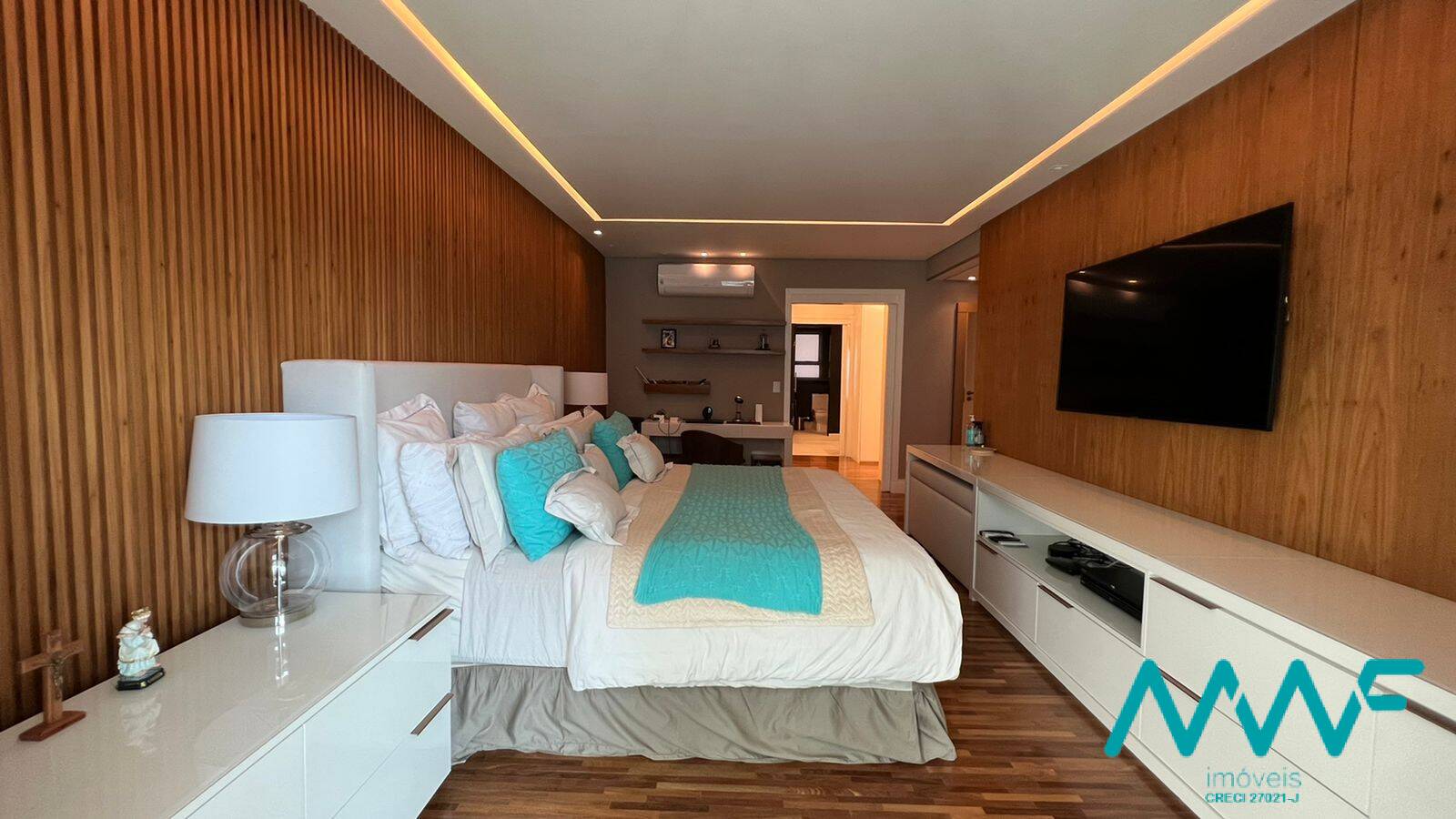 Apartamento à venda com 3 quartos, 250m² - Foto 6