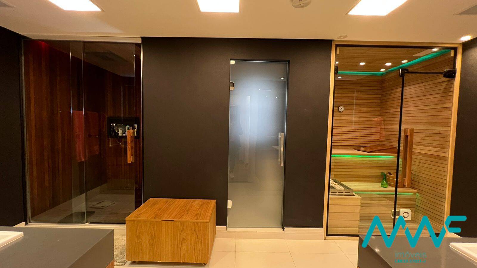 Apartamento à venda com 3 quartos, 250m² - Foto 7