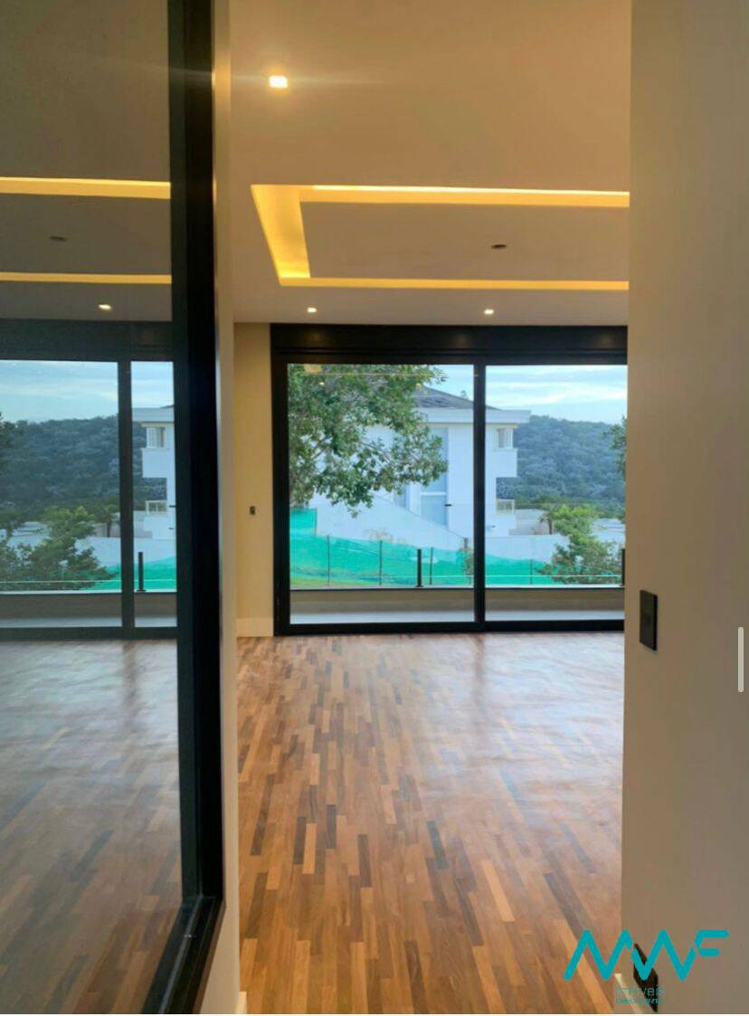 Casa de Condomínio à venda com 5 quartos, 420m² - Foto 12