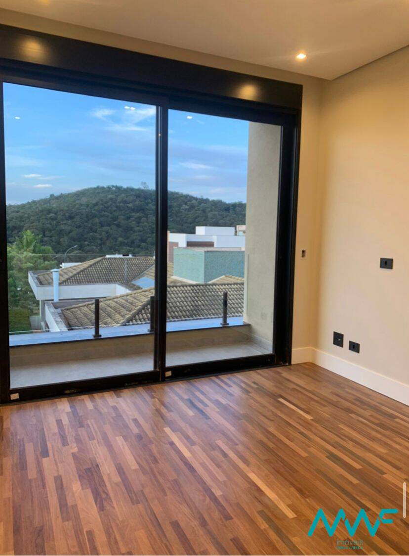 Casa de Condomínio à venda com 5 quartos, 420m² - Foto 15