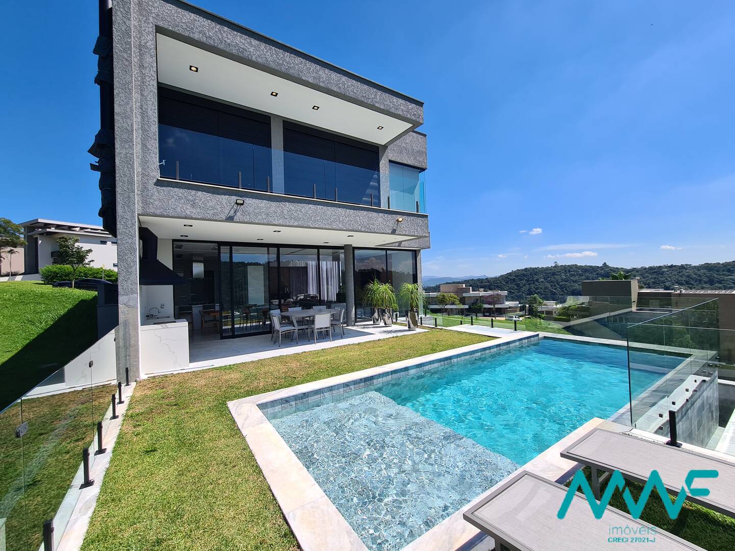 Casa de Condomínio à venda com 4 quartos, 472m² - Foto 1