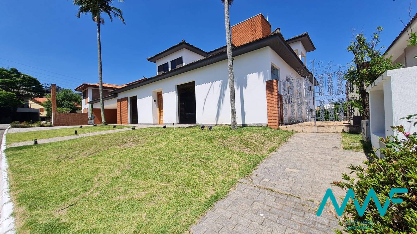 Casa de Condomínio à venda com 5 quartos, 620m² - Foto 1