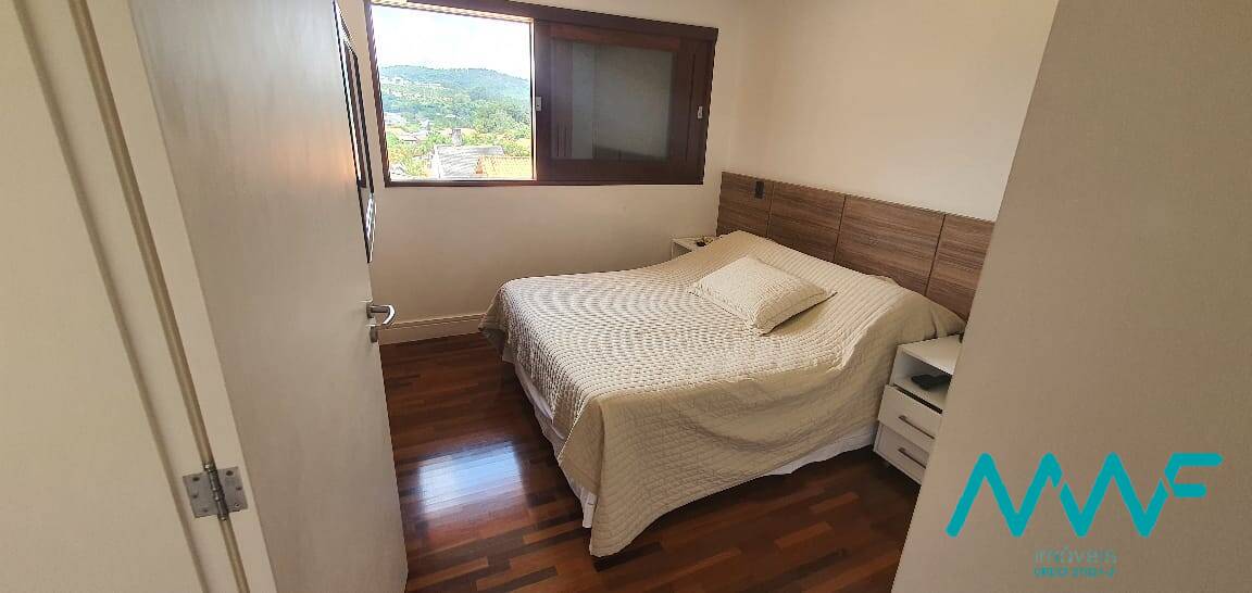 Casa de Condomínio à venda com 3 quartos, 300m² - Foto 12