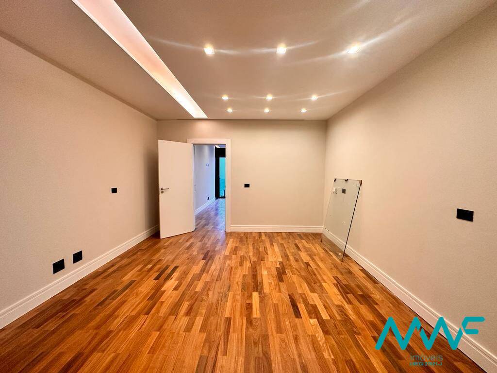 Casa de Condomínio à venda com 5 quartos, 440m² - Foto 12