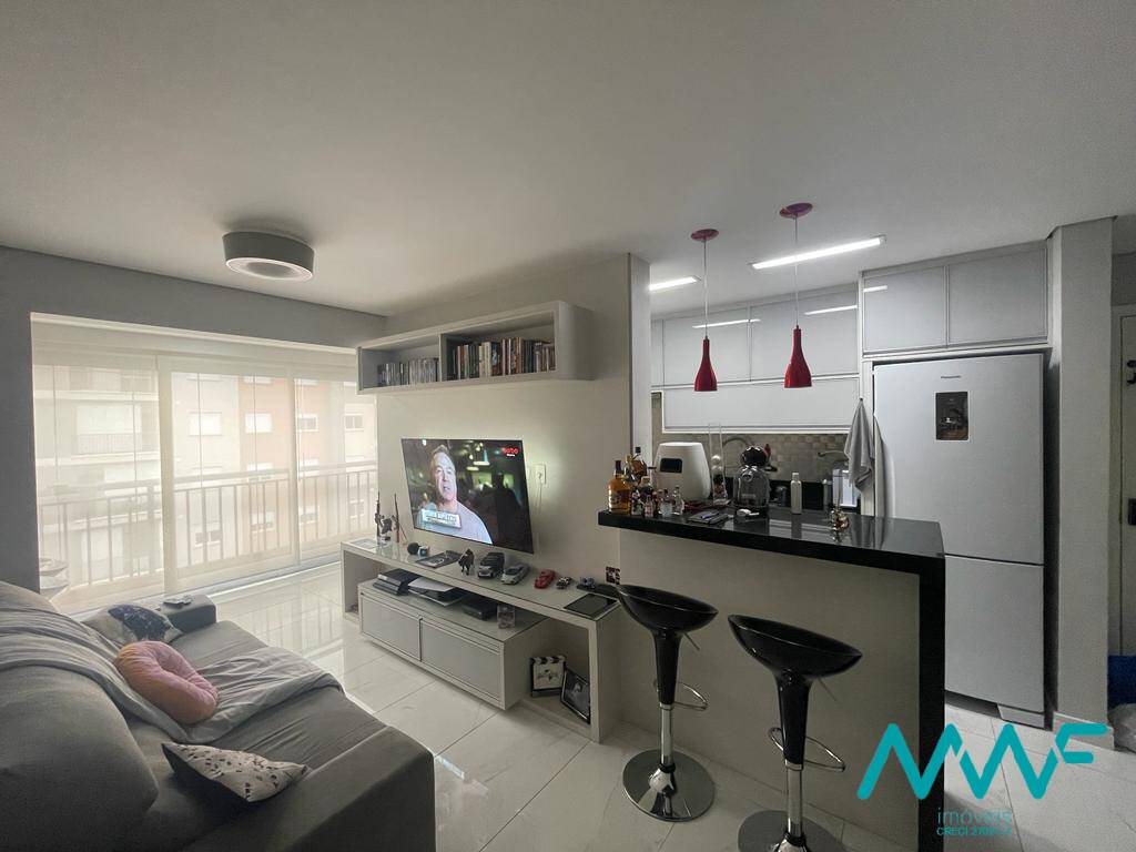 Apartamento à venda com 2 quartos, 62m² - Foto 1