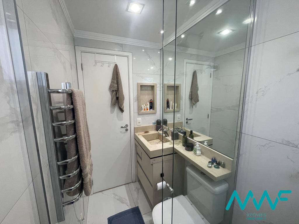 Apartamento à venda com 2 quartos, 62m² - Foto 13