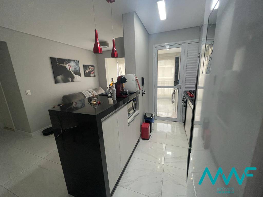 Apartamento à venda com 2 quartos, 62m² - Foto 19