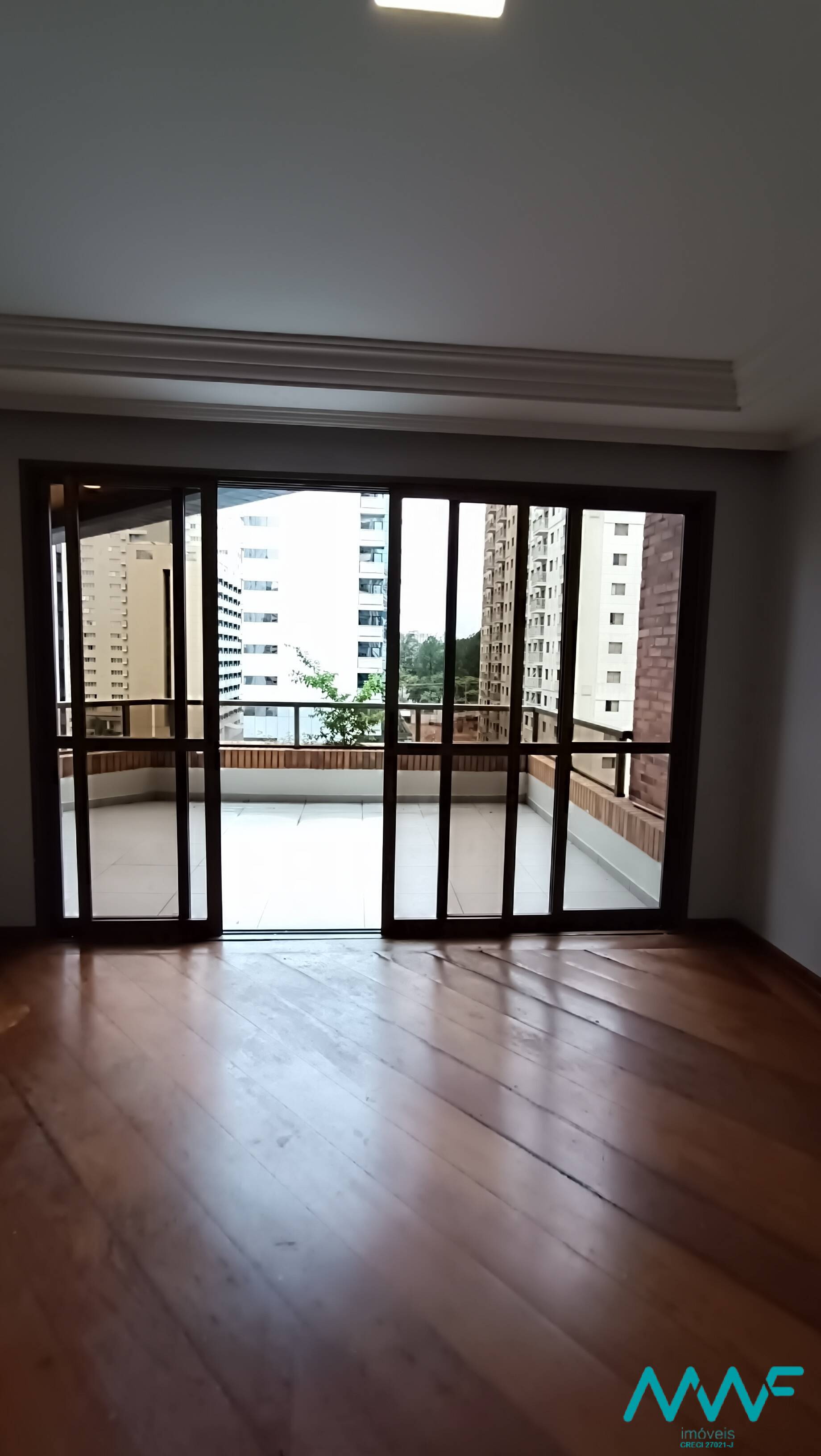 Apartamento para alugar com 5 quartos, 441m² - Foto 7