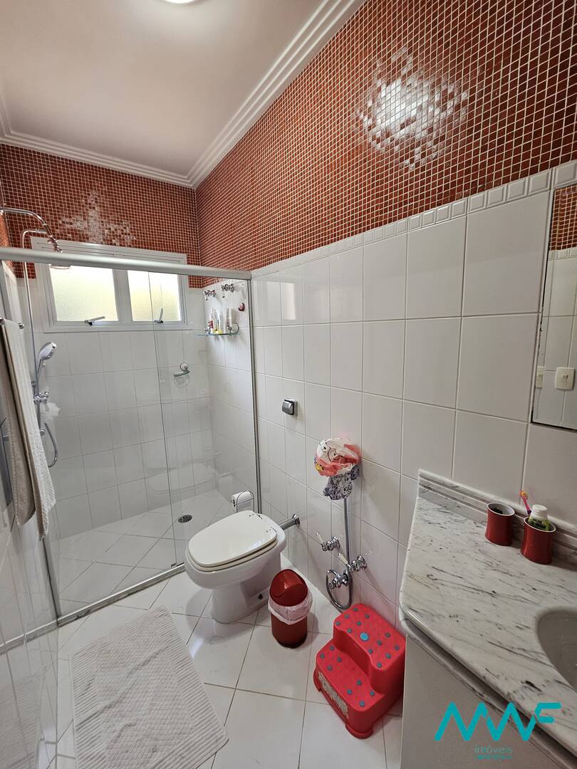 Casa de Condomínio à venda com 4 quartos, 420m² - Foto 25