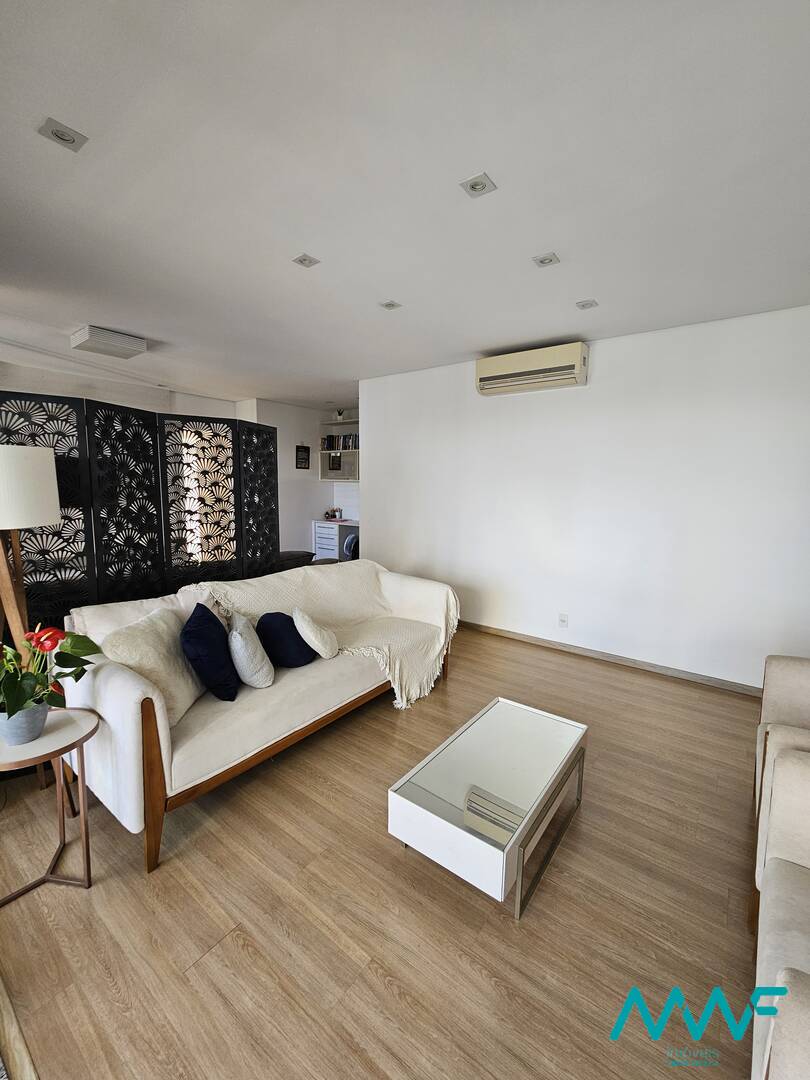 Apartamento à venda com 3 quartos, 132m² - Foto 1