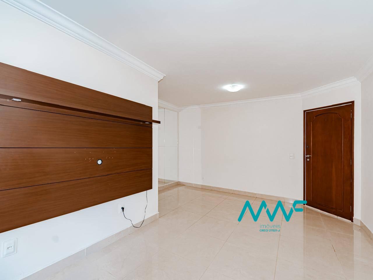 Apartamento à venda com 3 quartos, 98m² - Foto 2