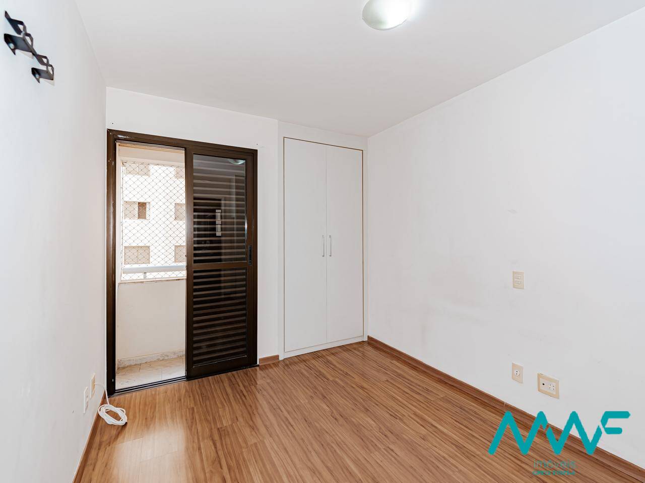 Apartamento à venda com 3 quartos, 98m² - Foto 11