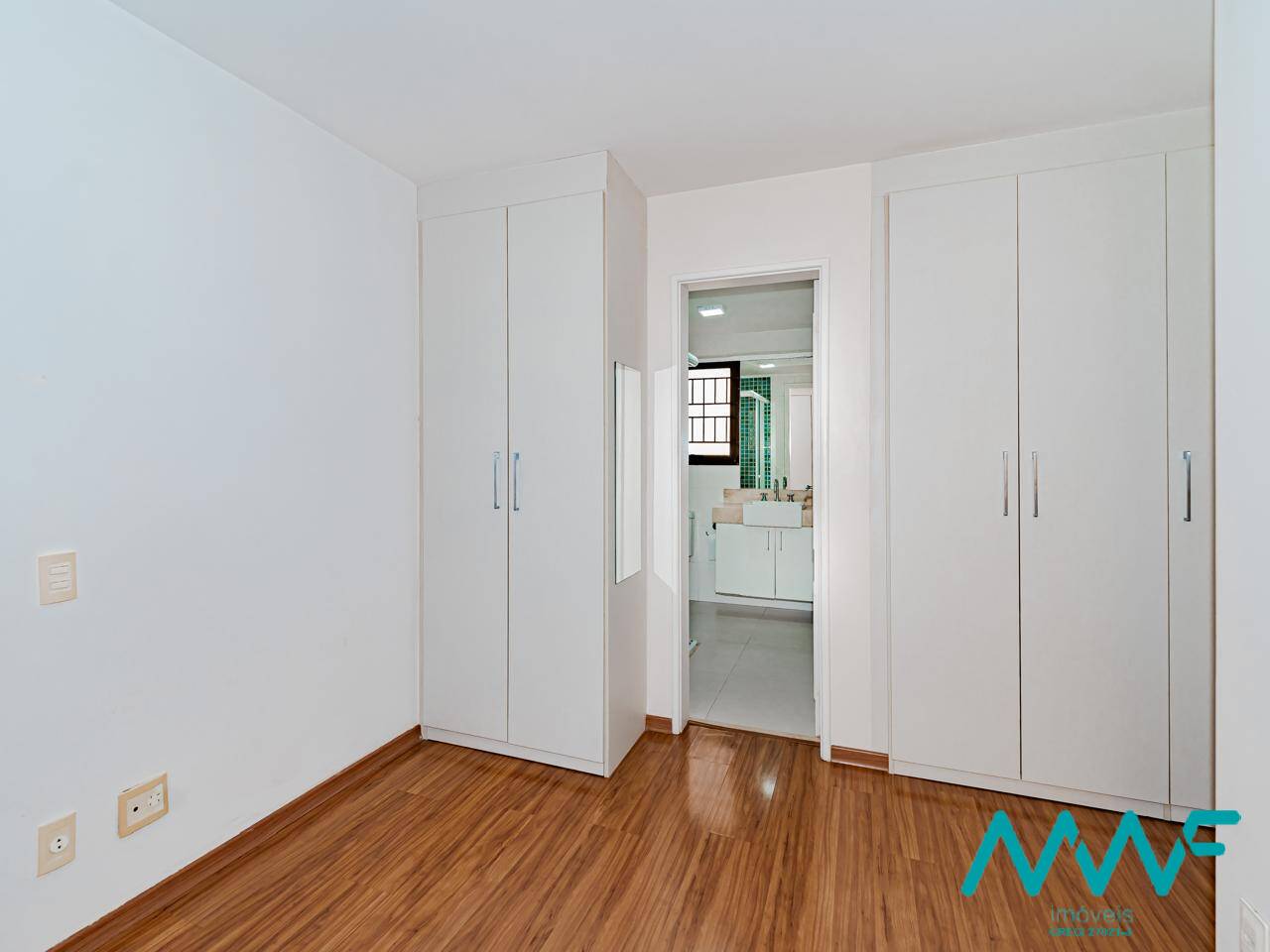 Apartamento à venda com 3 quartos, 98m² - Foto 9