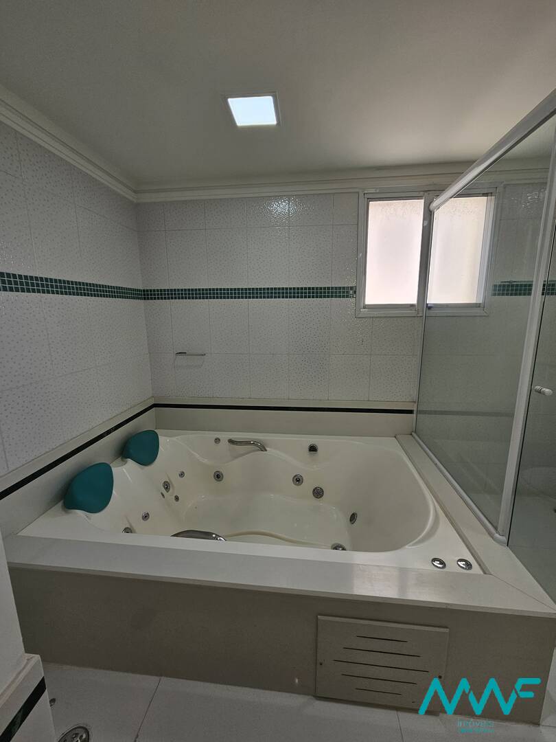 Apartamento à venda com 3 quartos, 164m² - Foto 22