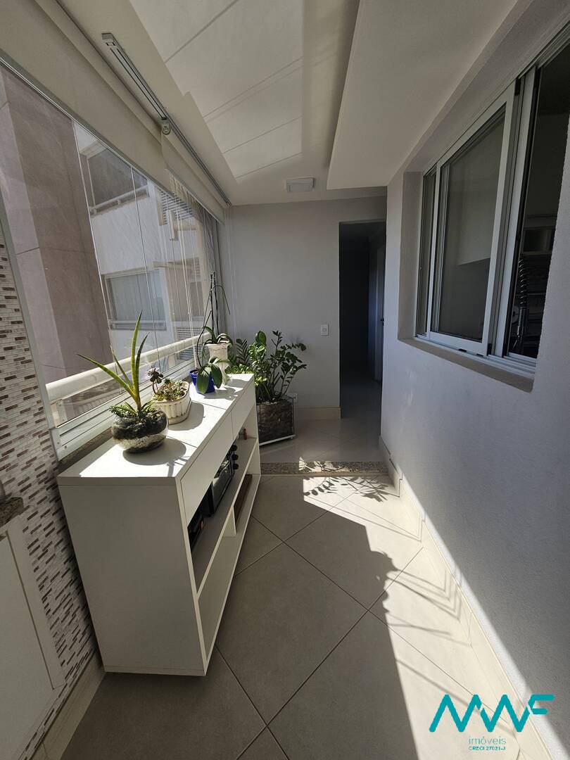 Apartamento à venda com 3 quartos, 196m² - Foto 22