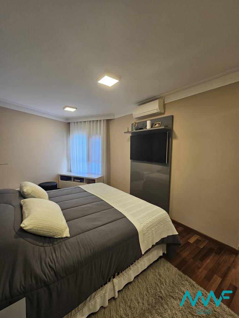 Apartamento à venda com 3 quartos, 196m² - Foto 25