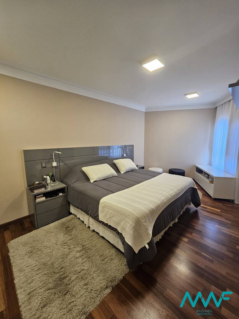 Apartamento à venda com 3 quartos, 196m² - Foto 26