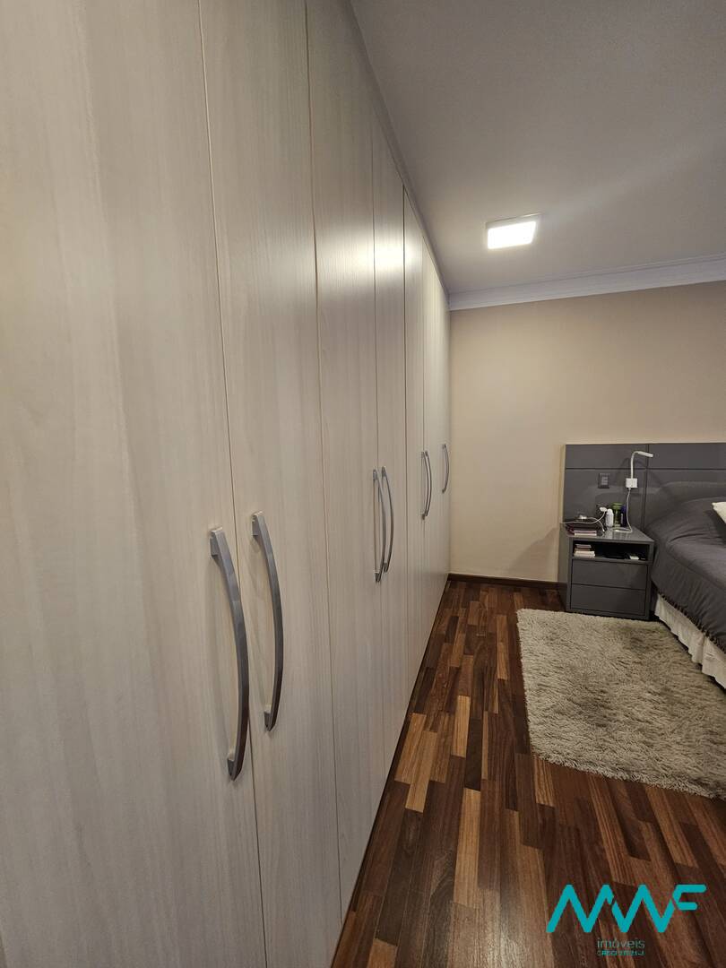 Apartamento à venda com 3 quartos, 196m² - Foto 27