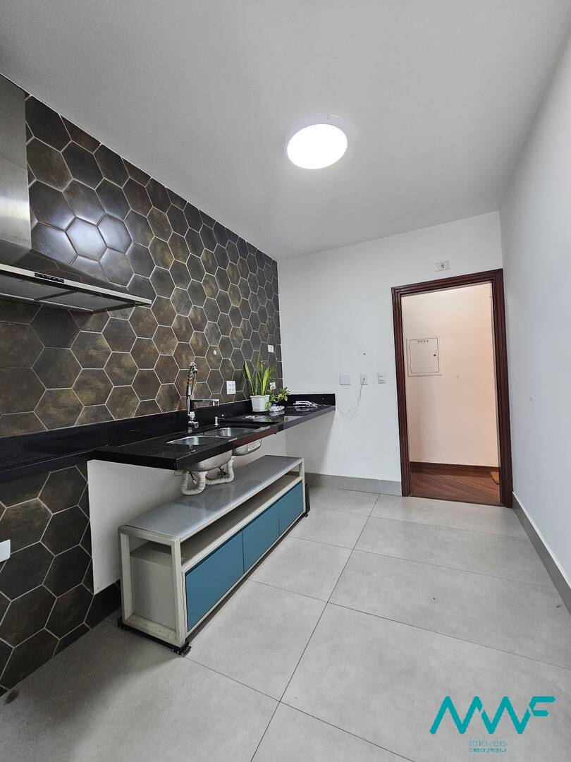 Apartamento à venda com 3 quartos, 116m² - Foto 1