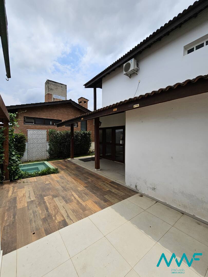 Casa de Condomínio à venda com 4 quartos, 322m² - Foto 9