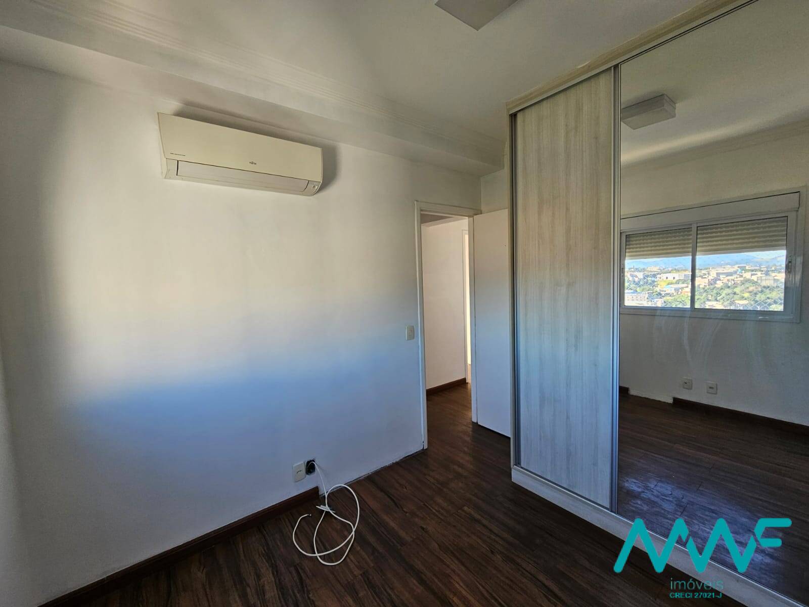 Apartamento à venda com 3 quartos, 110m² - Foto 12