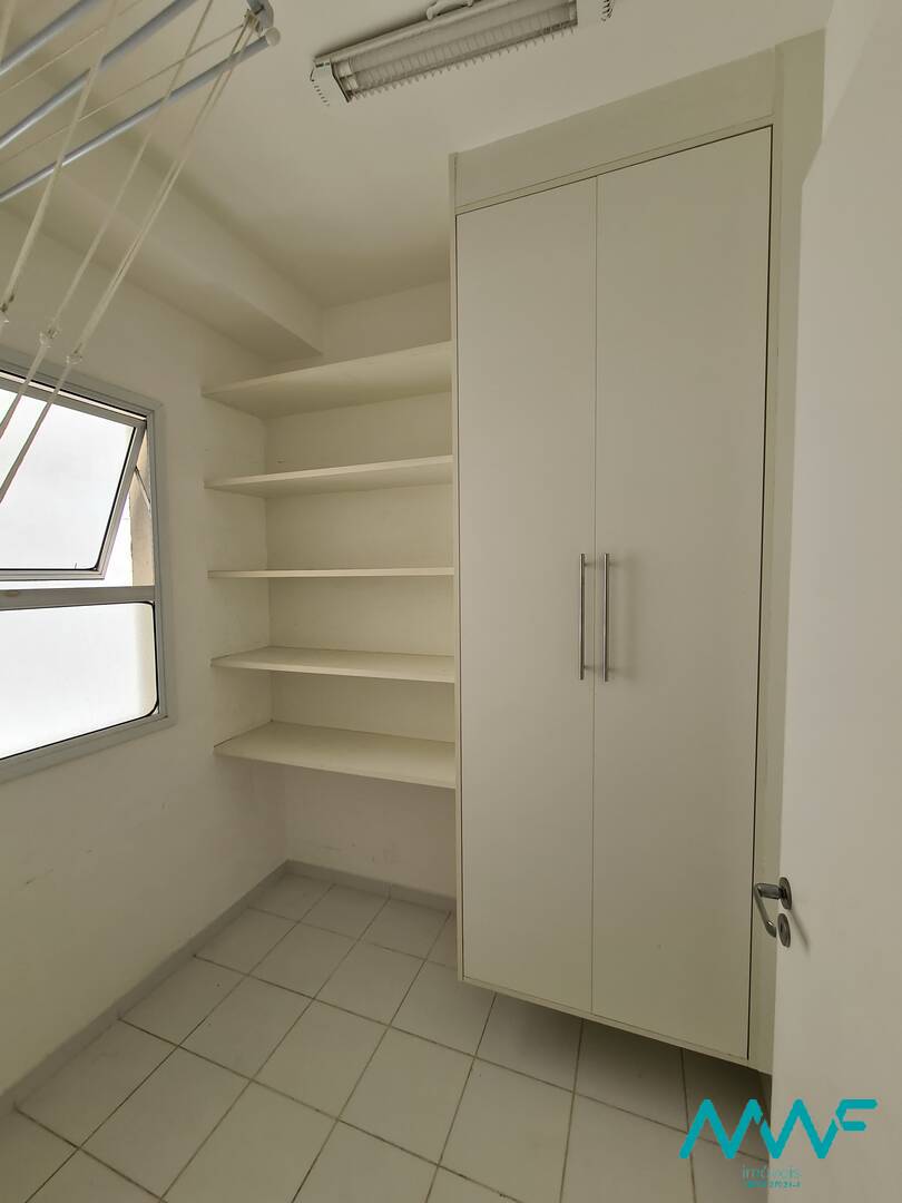 Apartamento para alugar com 4 quartos, 158m² - Foto 15