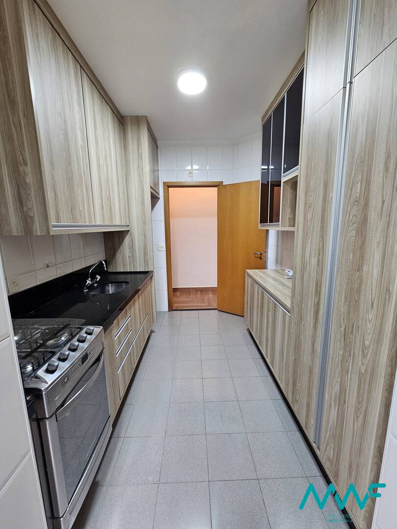 Apartamento para alugar com 2 quartos, 101m² - Foto 29