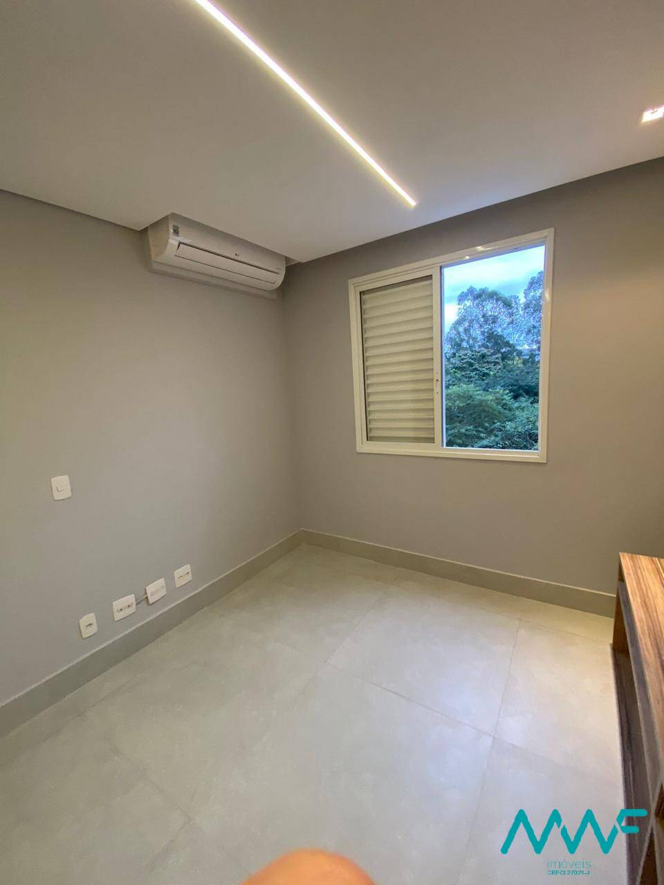 Apartamento à venda com 3 quartos, 123m² - Foto 10