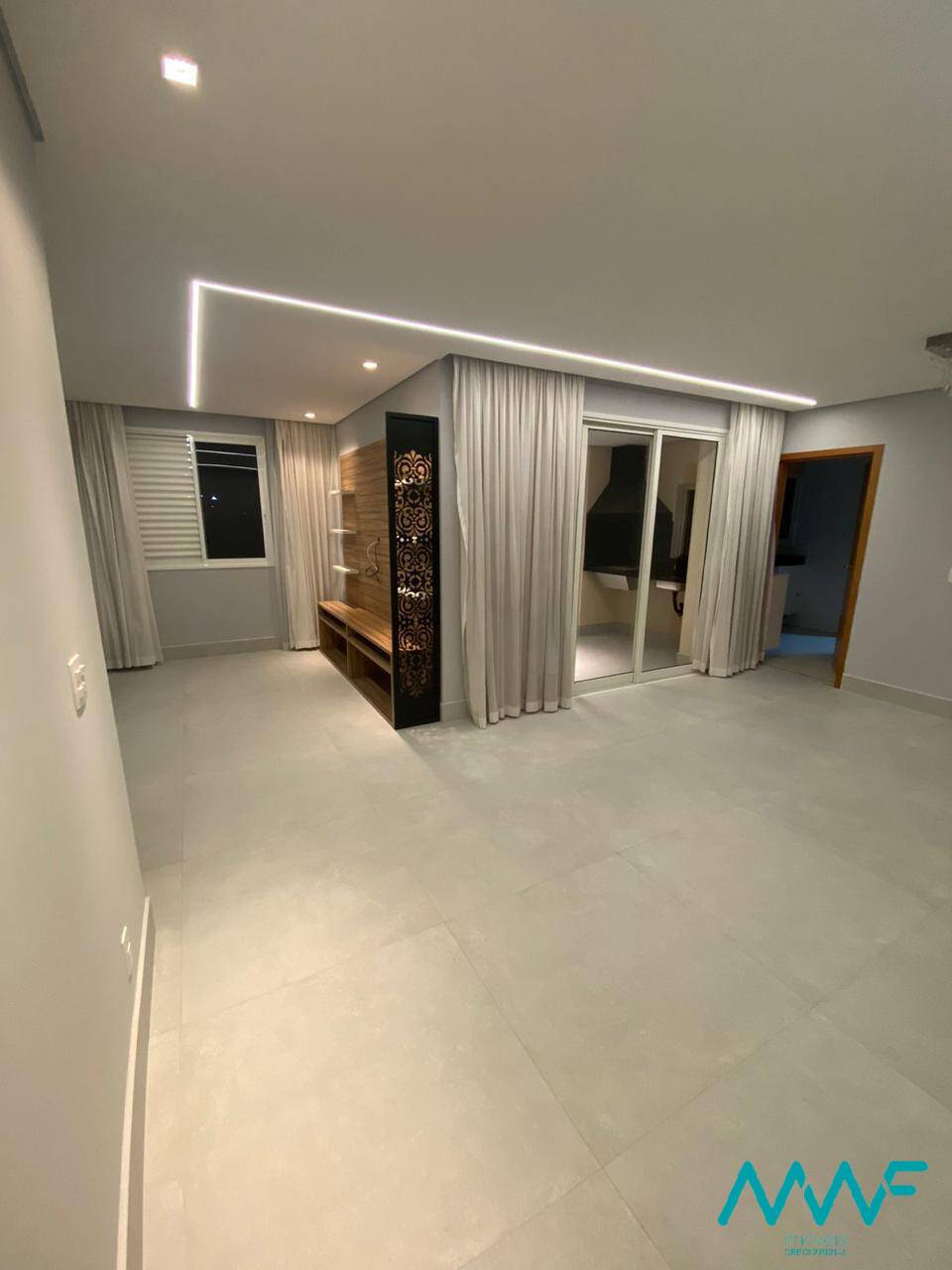 Apartamento à venda com 3 quartos, 123m² - Foto 4