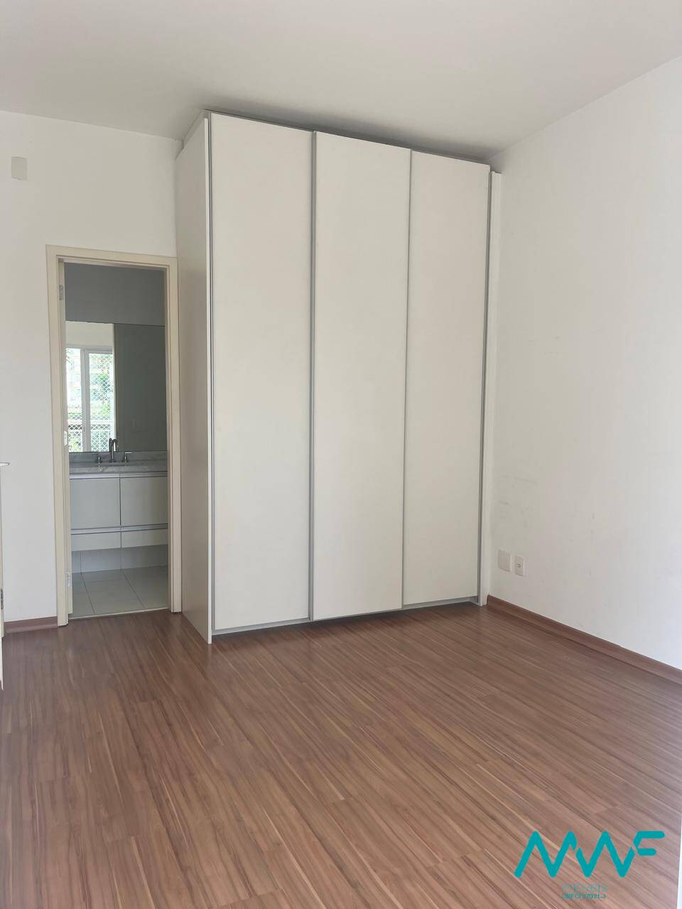 Apartamento à venda com 1 quarto, 50m² - Foto 9