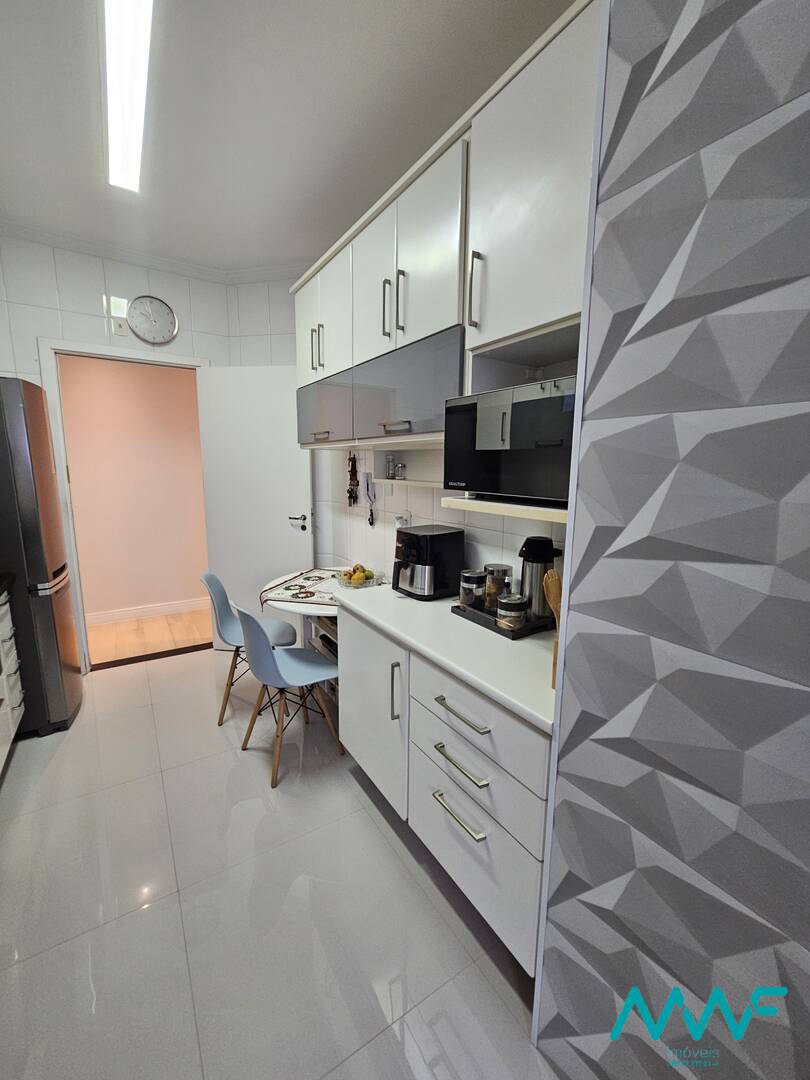 Apartamento à venda com 3 quartos, 101m² - Foto 17