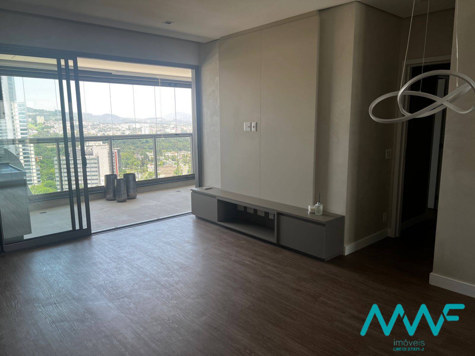 Apartamento para alugar com 2 quartos, 95m² - Foto 6