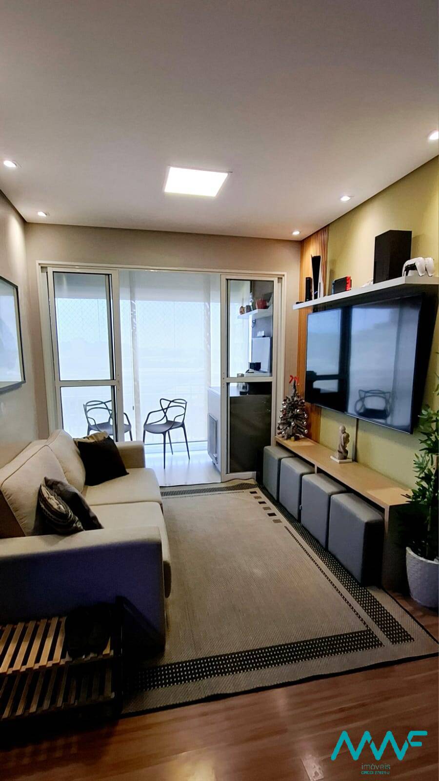 Apartamento à venda com 2 quartos, 68m² - Foto 4