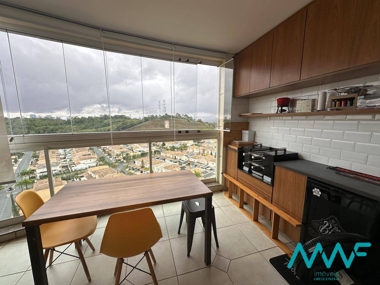 Apartamento à venda com 3 quartos, 133m² - Foto 3