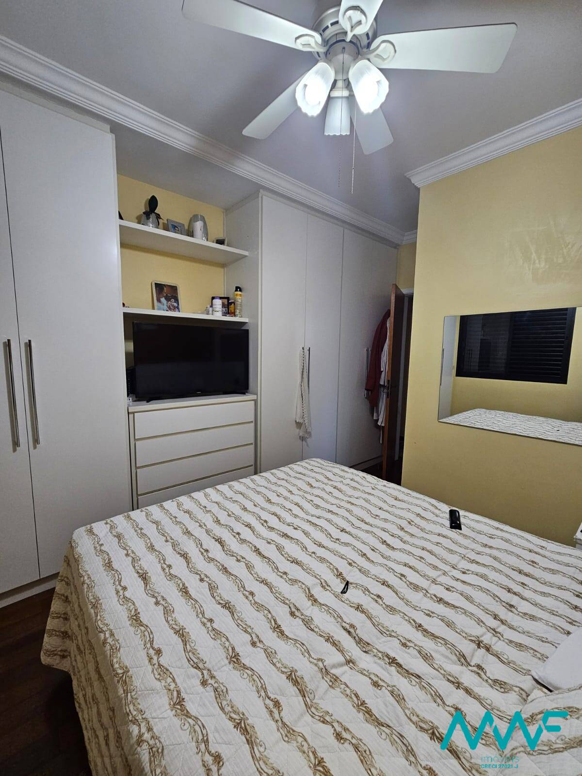 Apartamento à venda com 3 quartos, 86m² - Foto 9