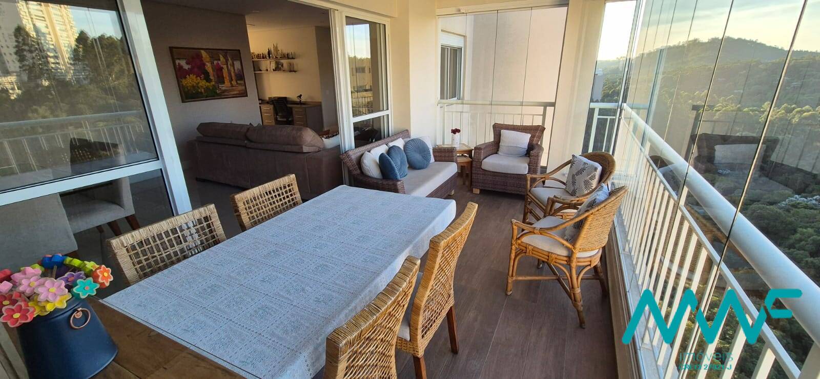 Apartamento à venda com 3 quartos, 132m² - Foto 4