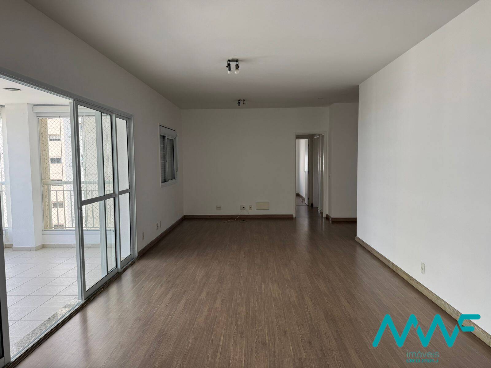 Apartamento para alugar com 3 quartos, 132m² - Foto 9