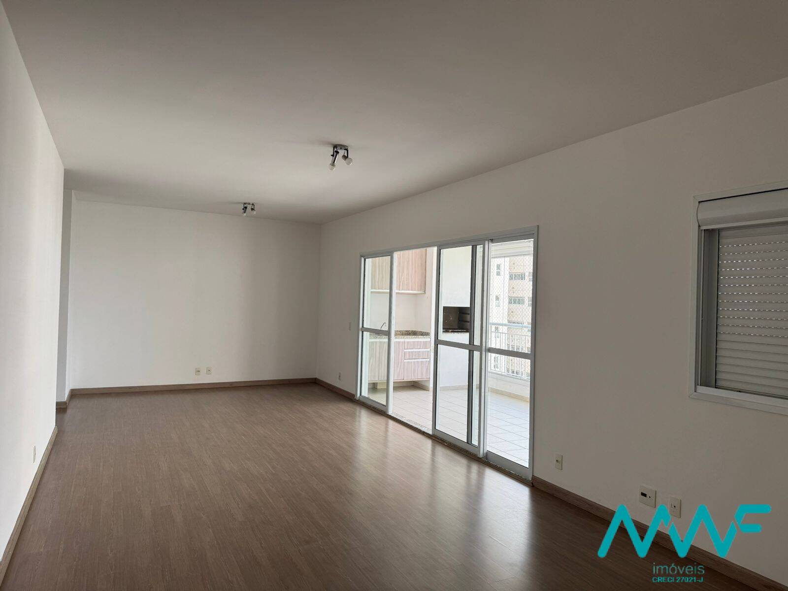 Apartamento para alugar com 3 quartos, 132m² - Foto 8