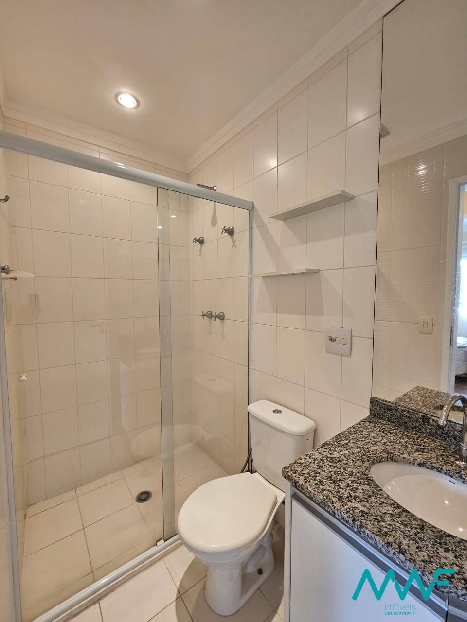 Apartamento à venda com 2 quartos, 76m² - Foto 11