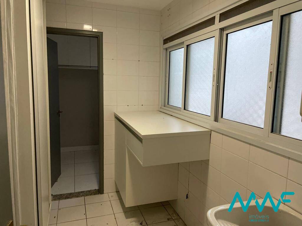 Apartamento à venda com 3 quartos, 132m² - Foto 9