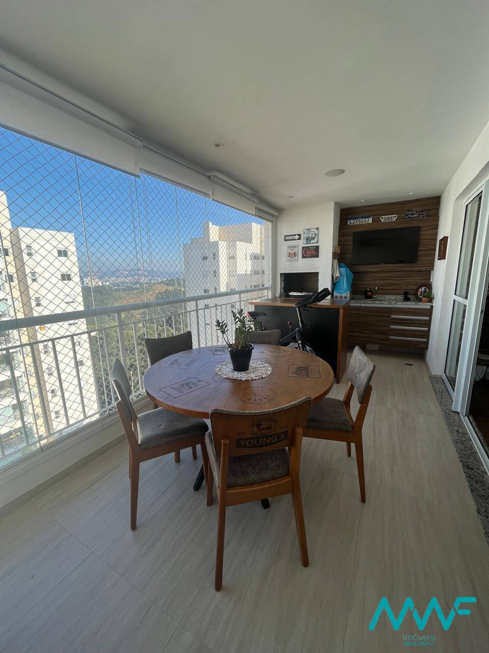 Apartamento à venda com 3 quartos, 132m² - Foto 4