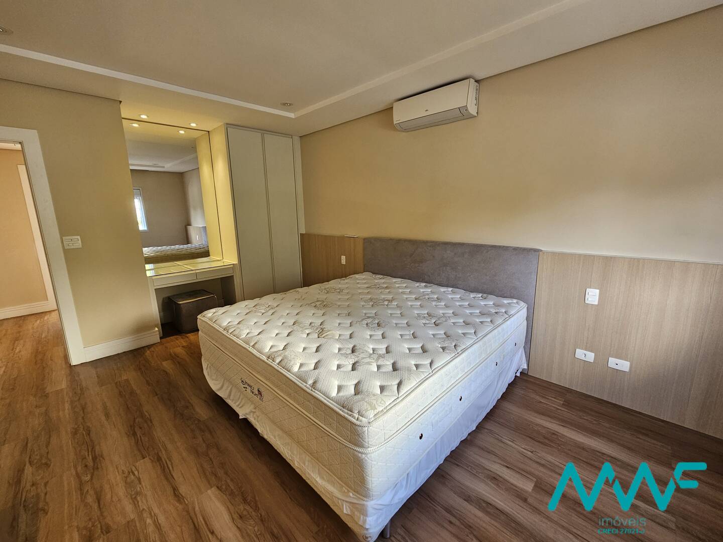 Casa de Condomínio à venda com 3 quartos, 300m² - Foto 23