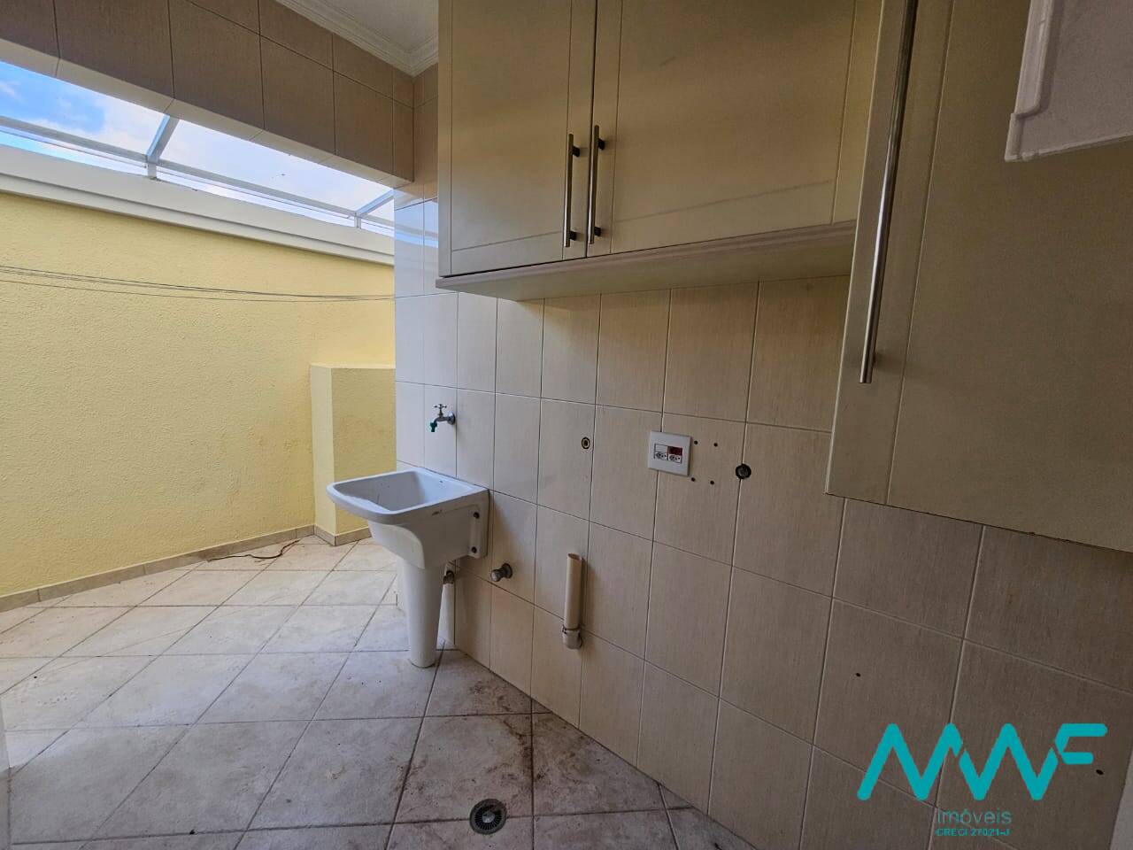 Casa de Condomínio à venda com 4 quartos, 318m² - Foto 5